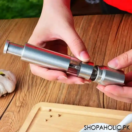 stainless steel salt and pepper mill image4