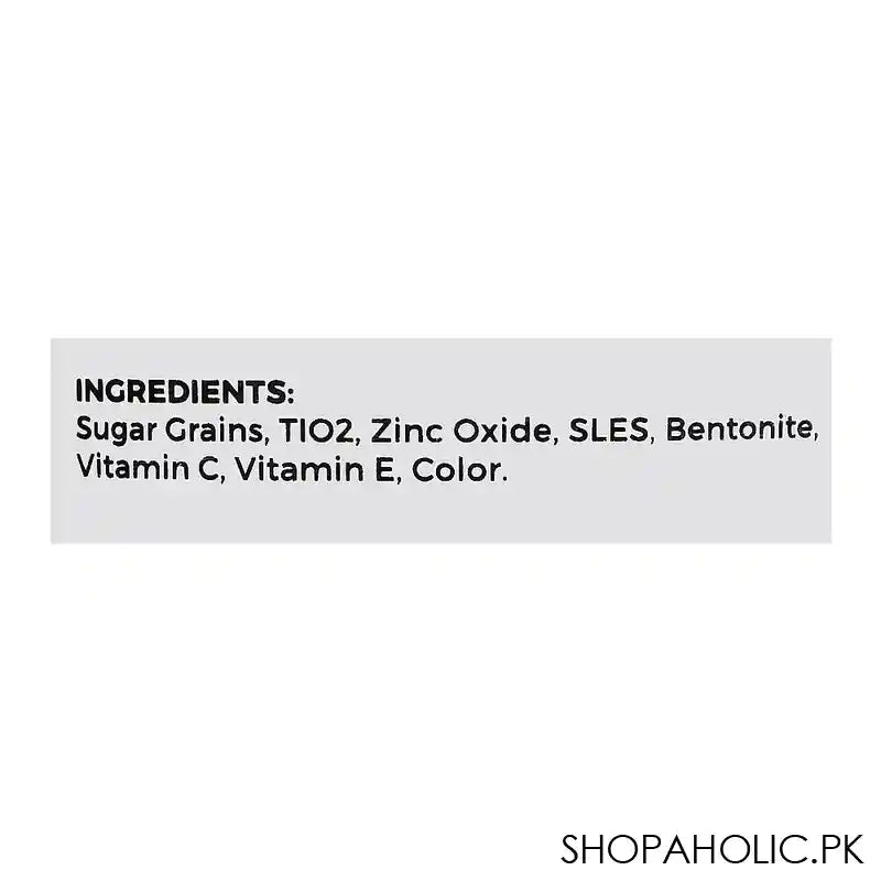 Truly Komal Brightening & Glow Exfoliating Scrub, 250ml - Image 4