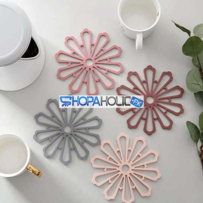 (One Dollar Deal) Flower Shape Coasters Non-slip Heat Resistant Silicone Mat