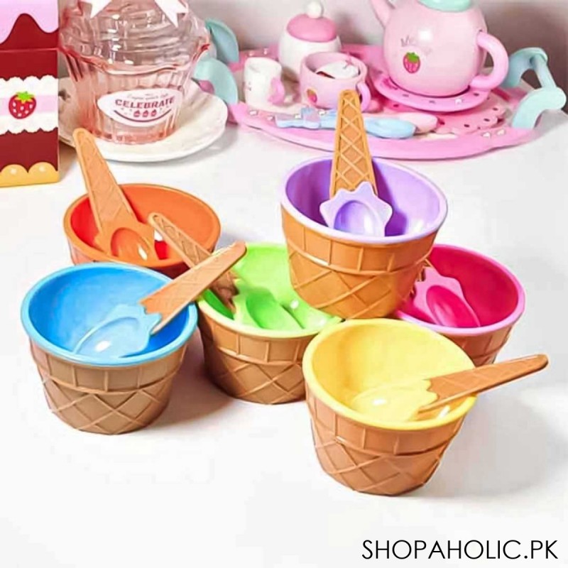 (Pack of 4) Ice Cream Cups with Spoons