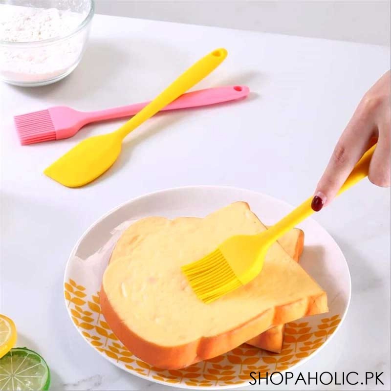 (Set Of 2) Silicone Spatula and Oil Brush