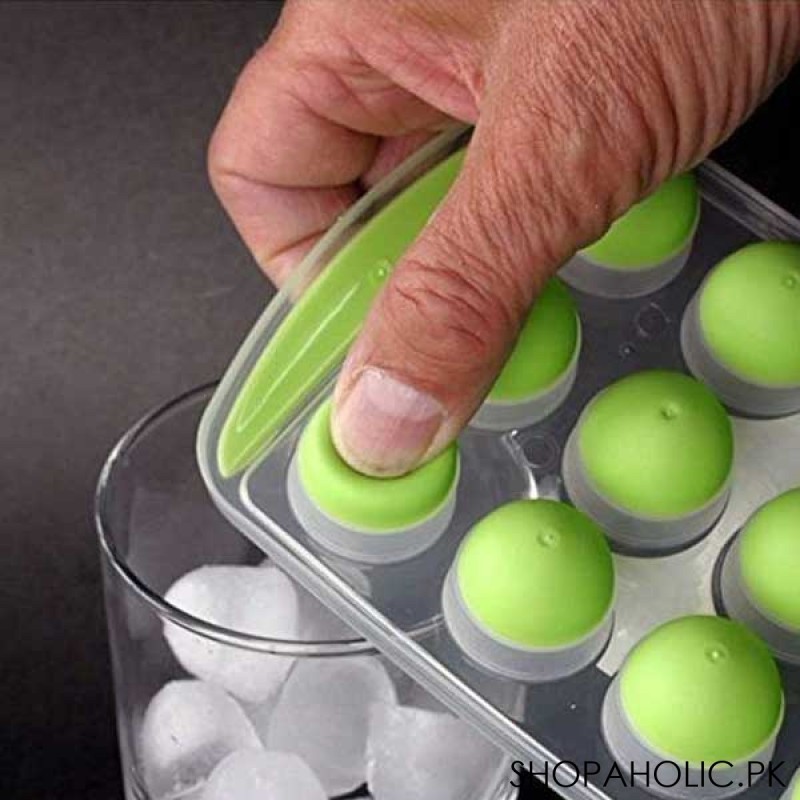 Easy-Pop Silicone Base Ice Cube Tray
