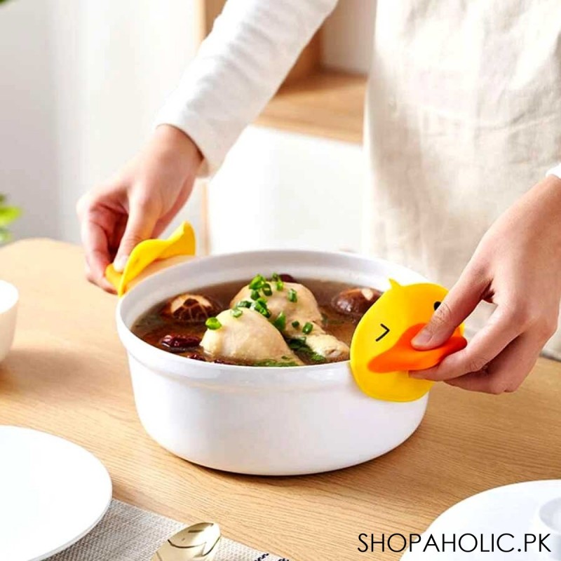 (Set of 2) Cute Duck Silicone Pinch Grip Heat Resistant Finger Protector Pot Holder