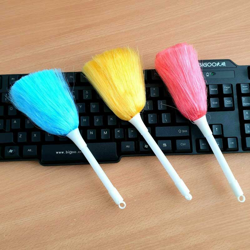 Mini Soft Cleaning Duster with Plastic Handle - 1pc